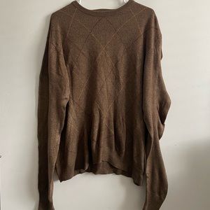 Brown long sleeve sweater